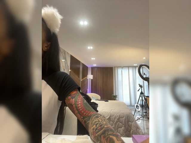 EmmaaFoster live cam on BongaCams