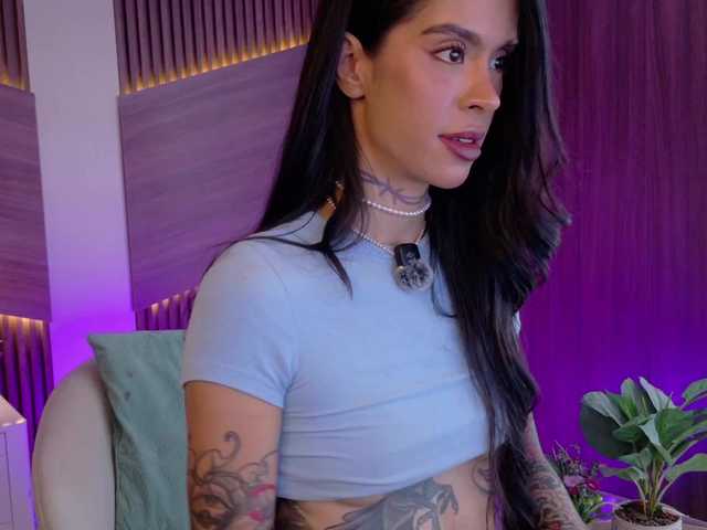 EmmaaFoster live cam on BongaCams
