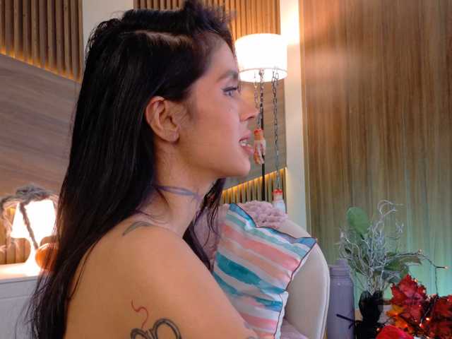 EmmaaFoster live cam on BongaCams