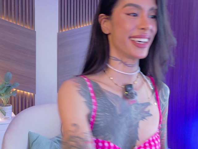 EmmaaFoster live cam on BongaCams