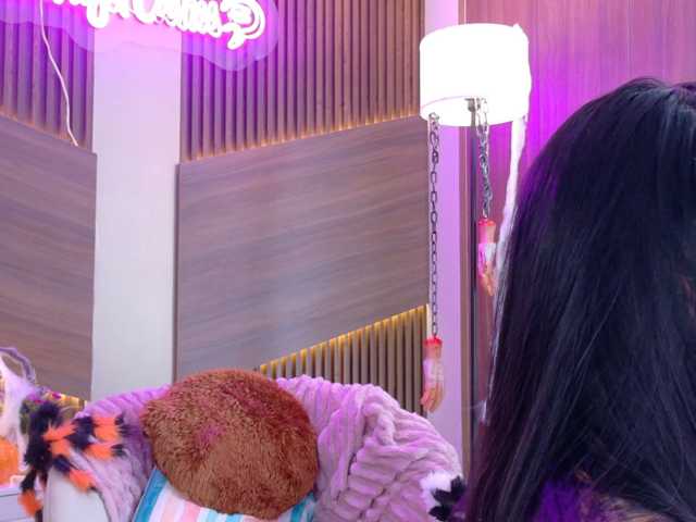 EmmaaFoster live cam preview