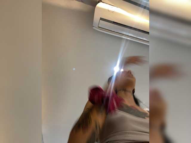 EmmaaFoster live cam on BongaCams