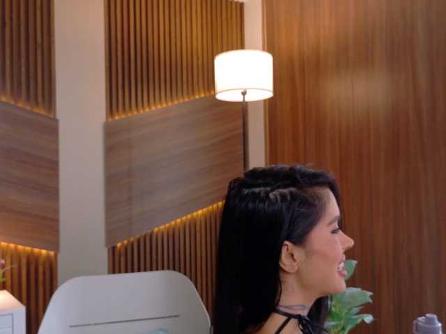 EmmaaFoster live cam on BongaCams