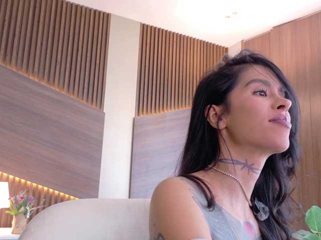 EmmaaFoster live cam on BongaCams