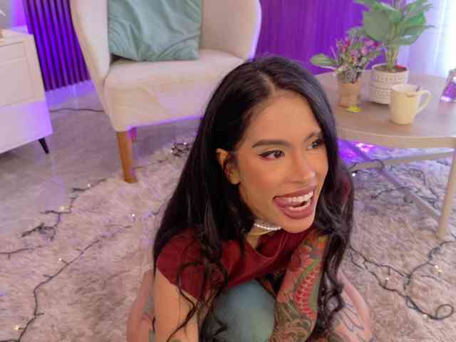 EmmaaFoster webcam