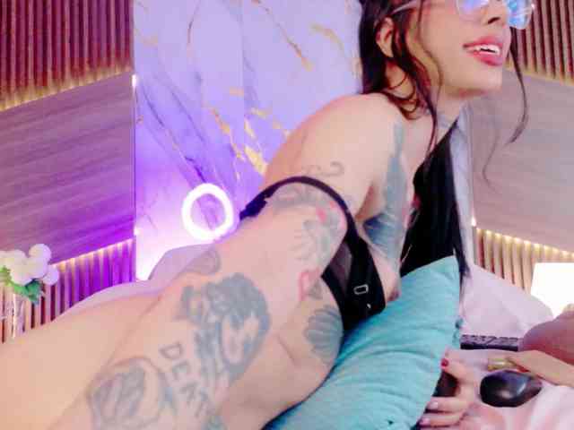 EmmaaFoster webcam