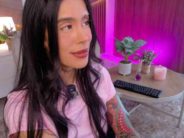 EmmaaFoster webcam