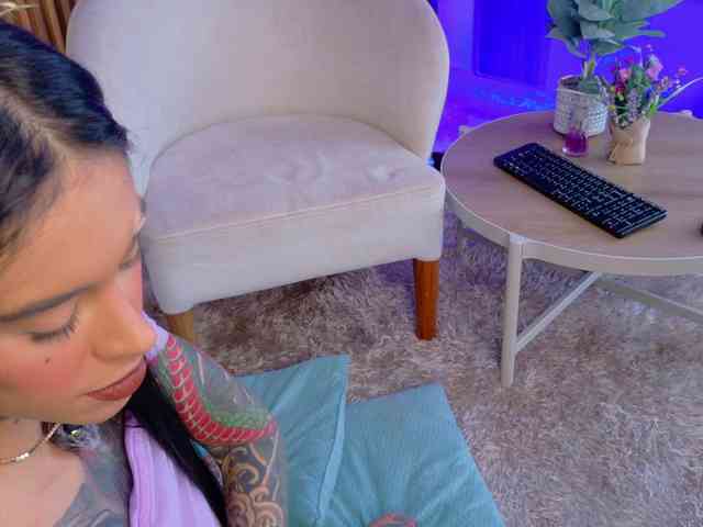 EmmaaFoster webcam