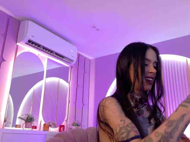 EmmaaFoster webcam