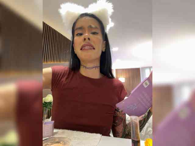 EmmaaFoster webcam