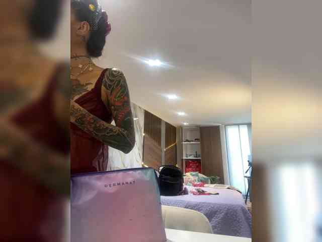 EmmaaFoster webcam