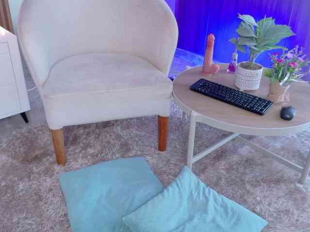 EmmaaFoster webcam