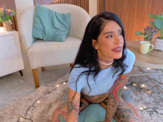 EmmaaFoster webcam