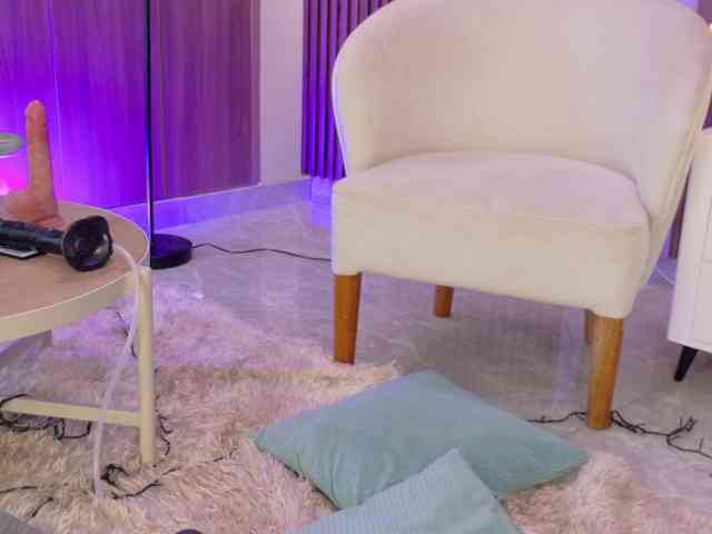 EmmaaFoster webcam