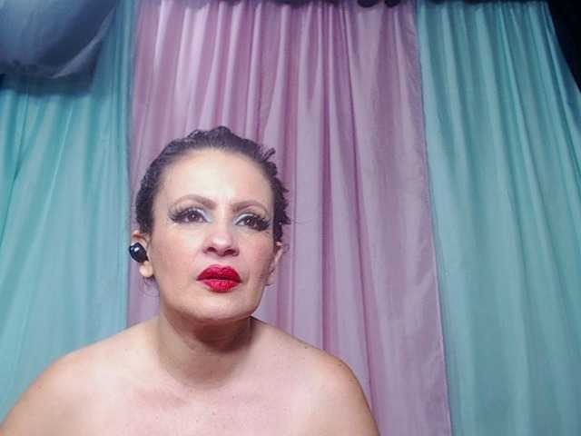 DonatelaHotCouple live cam on BongaCams