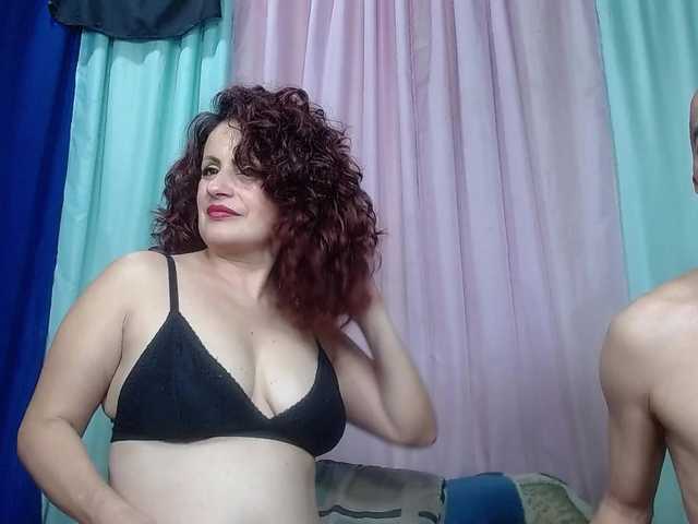 donatelahotcouple live sex show