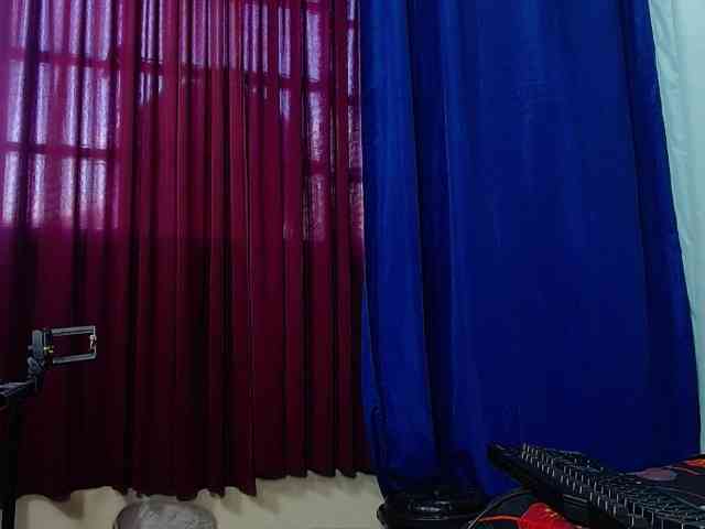 DonatelaHotCouple webcam