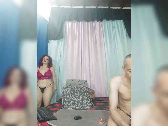 Modelo: DonatelaHotCouple