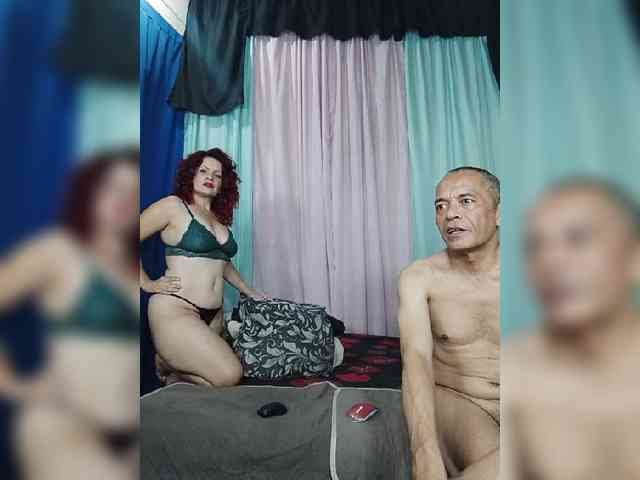 Model: DonatelaHotCouple