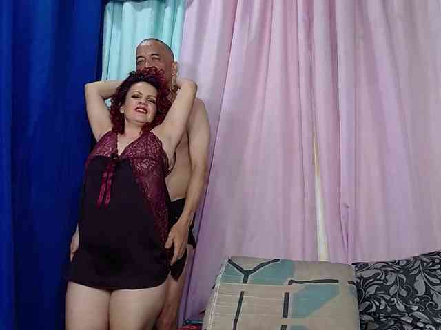 DonatelaHotCouple webcam
