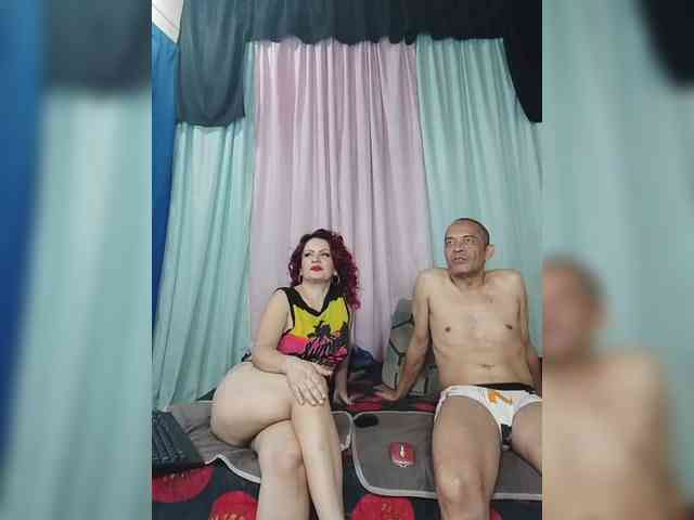 DonatelaHotCouple webcam