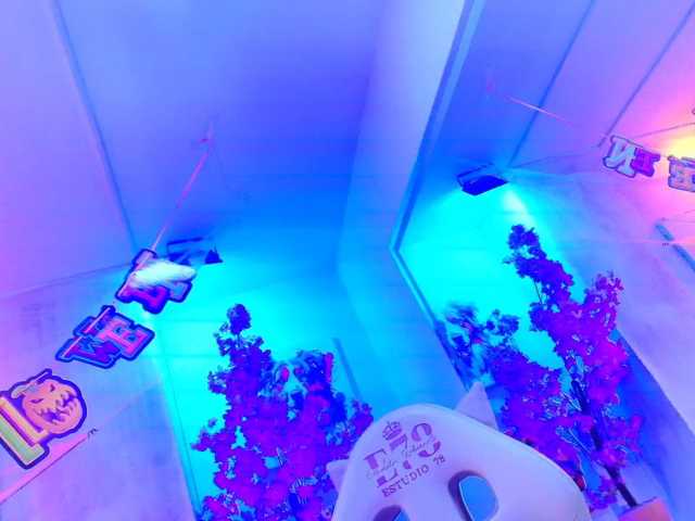 Amber-Roussexx live cam preview