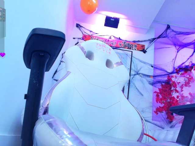 Amber-Roussexx live cam on BongaCams