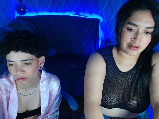  MeganAndRachelBlack chat room