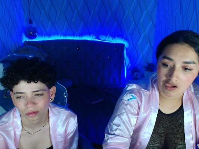  MeganAndRachelBlack chat room