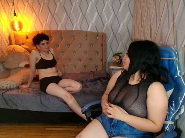 meganandrachelblack cam belle