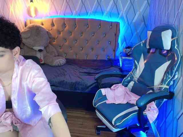MeganAndRachelBlack webcam