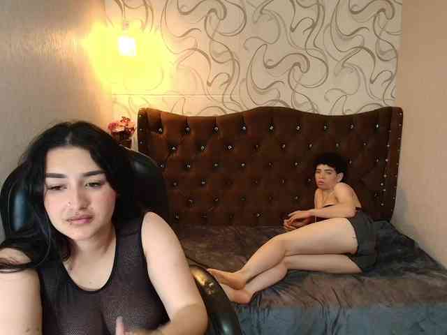 MeganAndRachelBlack webcam