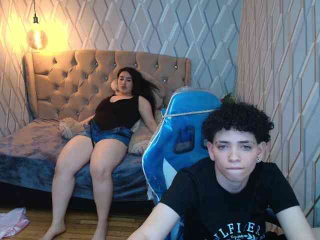 MeganAndRachelBlack webcam