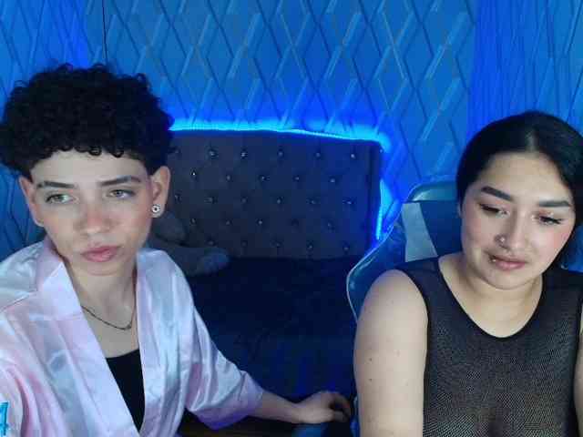 MeganAndRachelBlack webcam