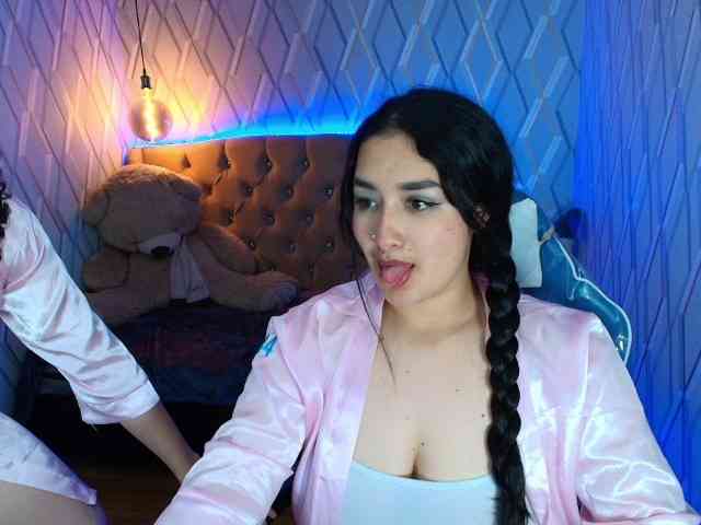 MeganAndRachelBlack webcam