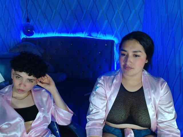 MeganAndRachelBlack webcam