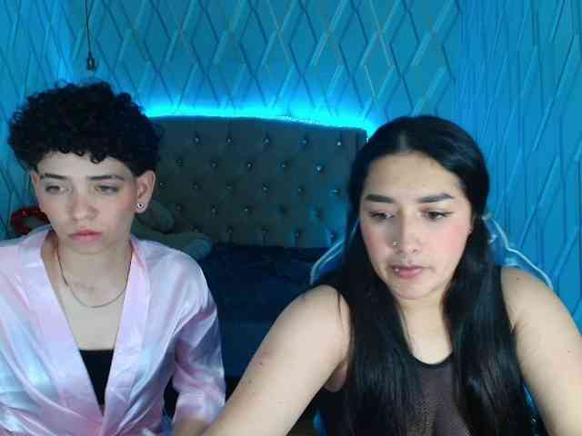 MeganAndRachelBlack webcam