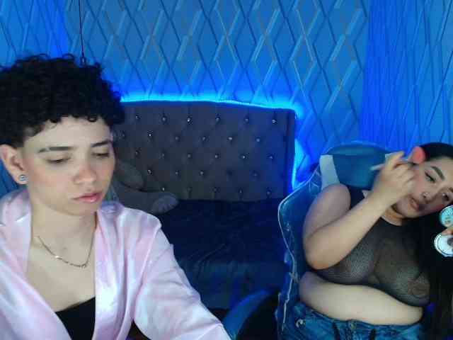 MeganAndRachelBlack webcam