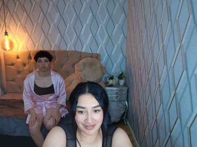 MeganAndRachelBlack webcam