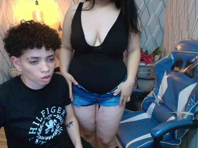 MeganAndRachelBlack webcam