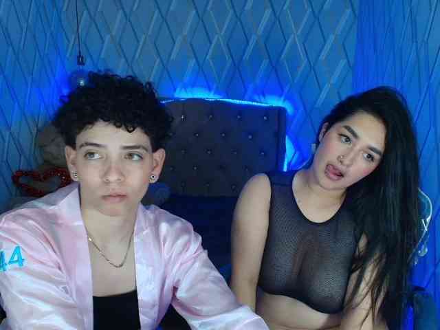 MeganAndRachelBlack webcam