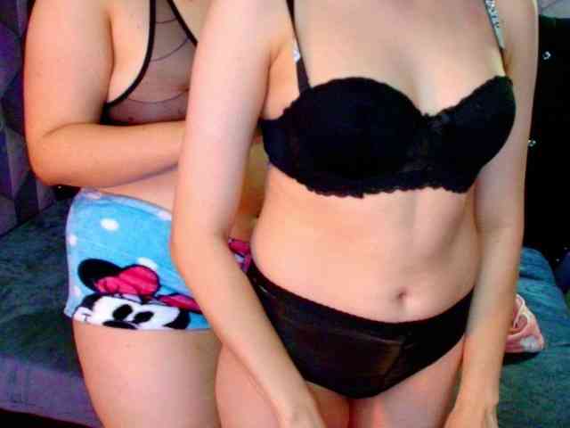 MeganAndRachelBlack webcam