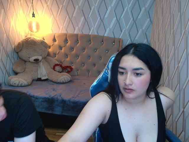 Model: MeganAndRachelBlack