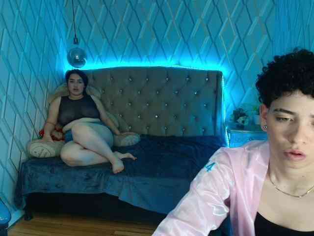 MeganAndRachelBlack webcam