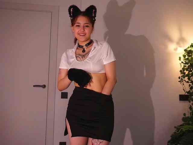 CuteKittya webcam