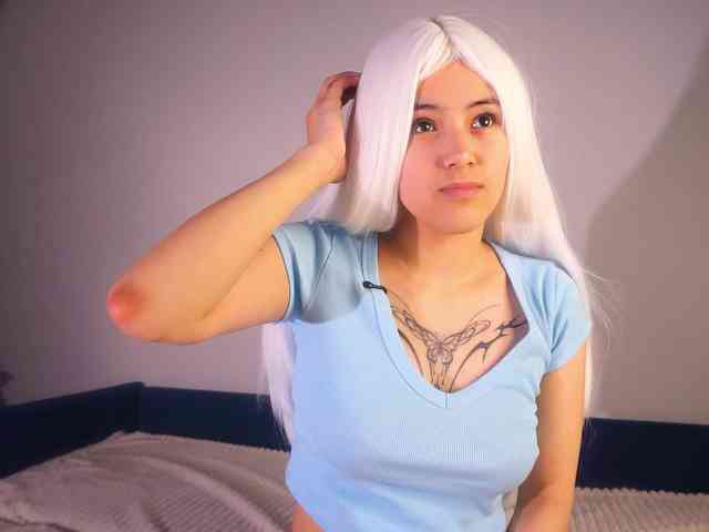 CuteKittya webcam