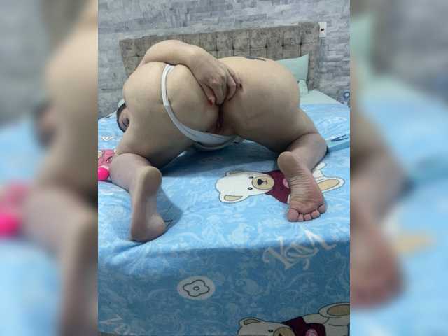 Audrey2000 live webcam show