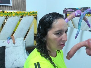 Luna-Naughty1
