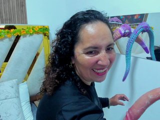 Luna-Naughty1