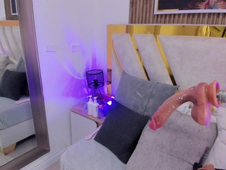 Luna-Naughty1